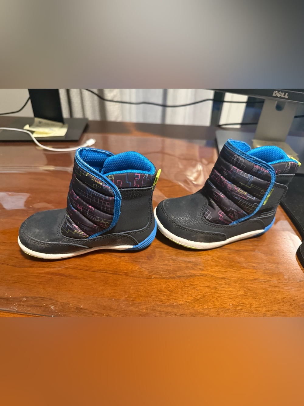 Merrell Snow Boots US 7.5M Black Blue